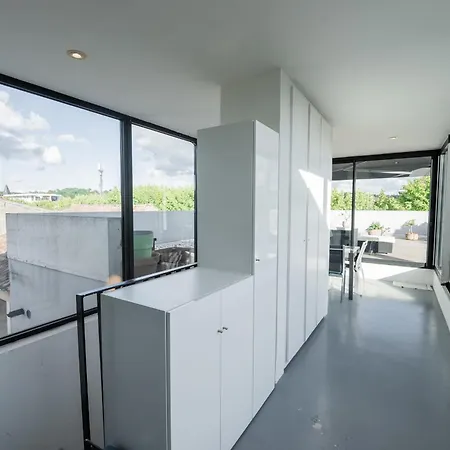 Appartement Spacious And Bright Nest With Beautiful Terrace