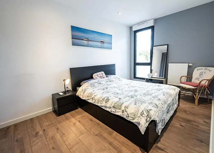 Spacious And Bright Nest With Beautiful Terrace *