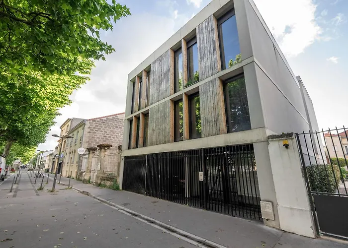 Spacious And Bright Nest With Beautiful Terrace * Bordeaux